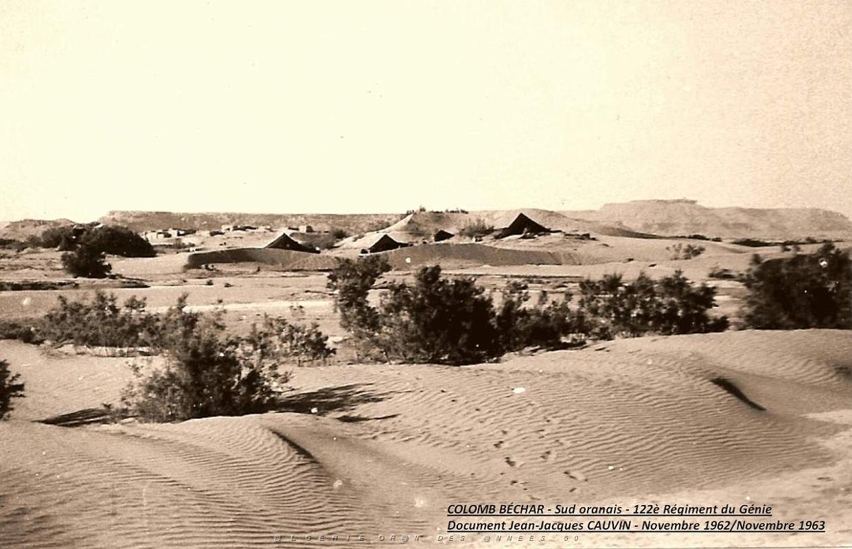 18- Les nomades aussi attendent que les eaux baissent.JPG